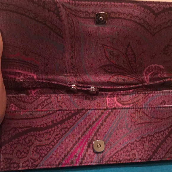 Ann Taylor clutch with optional sparkle strap - Picture 4 of 8